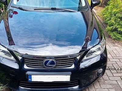 Czarny Używany 2011 Lexus CT200h Sedan/Limuzyna | 40 000 zł