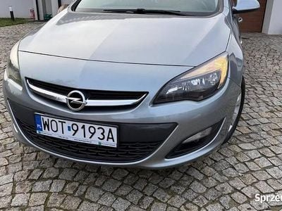 Używany Opel Astra 2015 Szary Hatchback
