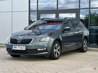 Używany Skoda Octavia 115 KM (84 kW) 2020 Szary Kombi