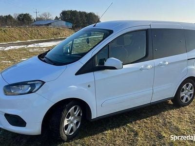 Używany 2021 Ford Tourneo Courier Minivan | 34 900 zł (Uczciwa cena)
