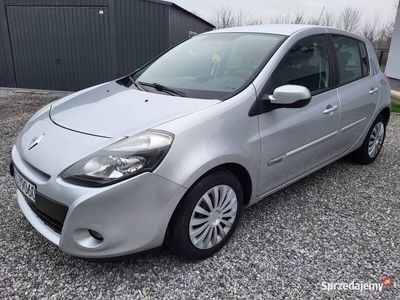 używany Renault Clio III LIFT 2009 Rok 1.2 benzyna 100km