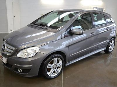 używany Mercedes B200 2dm 109KM 2008r. 152 152km