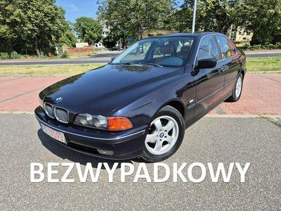 Niebieski (metalik, perła) Używany 2000 BMW 523 Sedan/Limuzyna | 13 400 zł