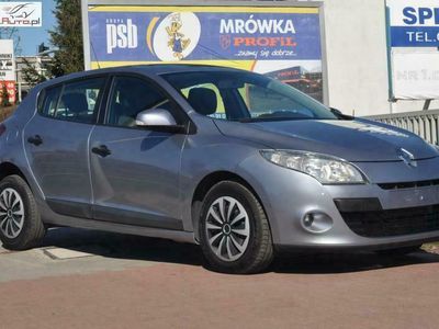 Używany Renault Mégane III 90 KM (66 kW) 2009 Niebieski (metalik) Hatchback