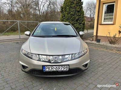 używany Honda Civic VIII UFObenzyna klima serwisowany 5 drzwi