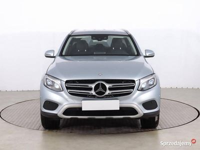 Używany Mercedes GLC350 2017 Srebrny SUV