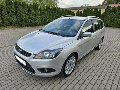 Srebrny Używany 2009 Ford Focus Kombi | 14 900 zł (Dość drogi)