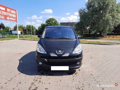 używany Peugeot 1007 1.4 benzyna Klimatronic