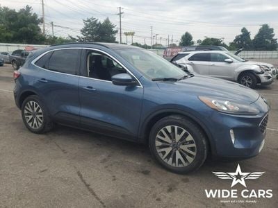 Niebieski Używany 2020 Ford Escape Titanium SUV | 46 000 zł