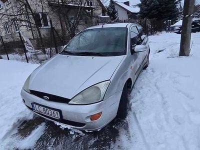 Srebrny Używany 2000 Ford Focus Hatchback | 1500 zł (Dobra cena)
