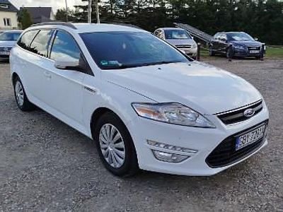 Biały Używany 2014 Ford Mondeo Kombi | 29 900 zł (Dość drogi)