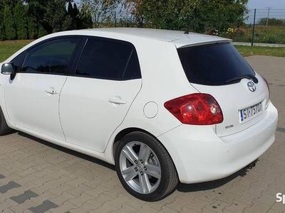 używany Toyota Auris D4D ASO Skora Xenon PDC Hak Kellys Go Śląsk Bezwypadkowy
