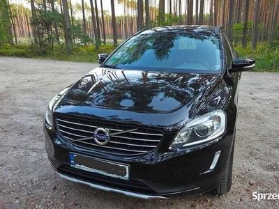 Używany Volvo XC60 2016 Czarny SUV