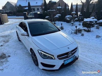 Biały Używany 2019 Mercedes CLA180 AMG line Sedan/Limuzyna | 64 900 zł