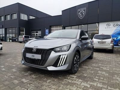 Używany Peugeot 208 100 KM (73 kW) 2024 Srebrny (metalik) Hatchback