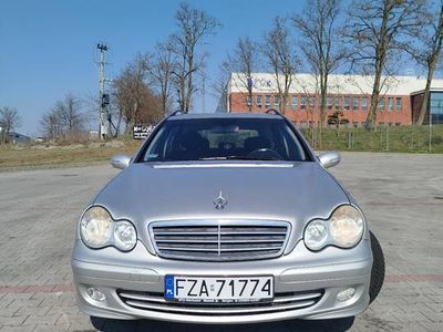 Mercedes C180