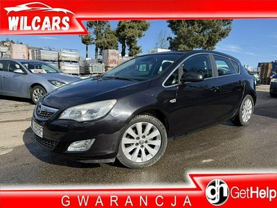 Używany Opel Astra 125 KM (91 kW) 2012 Czarny Hatchback