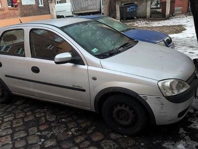 Srebrny Używany 2002 Opel Corsa Hatchback | 3200 zł (Uczciwa cena)