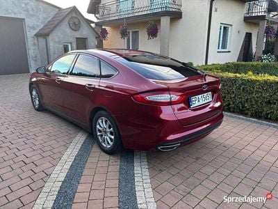 Wiśniowy Używany 2015 Ford Mondeo Sedan/Limuzyna | 42 000 zł (Dość drogi)