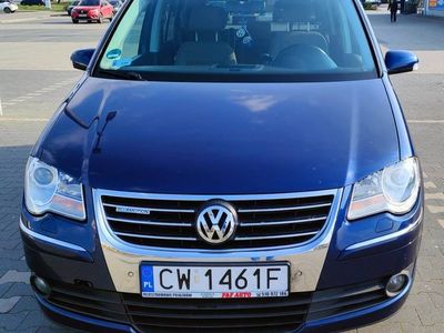 używany VW Touran 2008 rok highline 7 osób