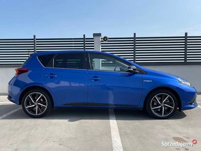 Toyota Auris Hybrid
