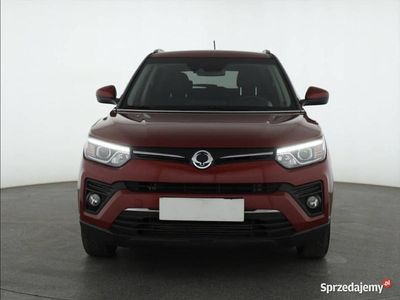 Używany Ssangyong (KGM) Tivoli 163 KM (119 kW) 2021 Bordowy SUV