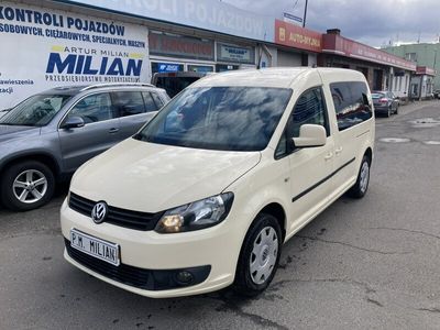 używany VW Caddy 1.6dm 102KM 2013r. 499 000km