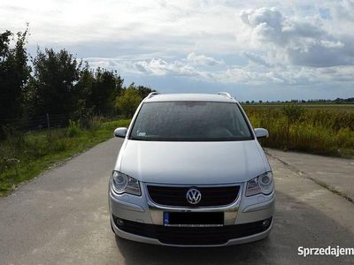 Srebrny Używany 2007 VW Touran Minivan | 13 500 zł