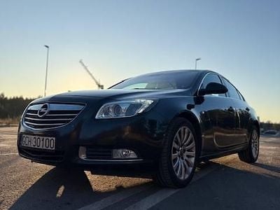 Czarny Używany 2010 Opel Insignia Sedan/Limuzyna | 21 900 zł (Dość drogi)