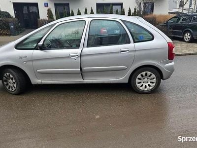 Srebrny Używany 2003 Citroën Xsara Picasso Minivan | 5000 zł (Dość drogi)