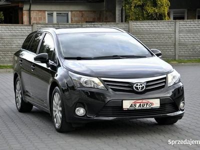 Czarny Używany 2014 Toyota Avensis Executive Kombi | 41 500 zł (Uczciwa cena)