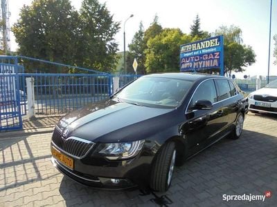 Używany Skoda Superb Comfort 2014 Czarny Sedan/Limuzyna