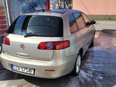 używany Fiat Croma 1.9 jtd 150KM szklany dach ful opcją bezwypadkow