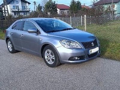 Używany Suzuki Kizashi 178 KM (130 kW) 2010 Szary Sedan/Limuzyna