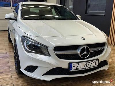Mercedes CLA200