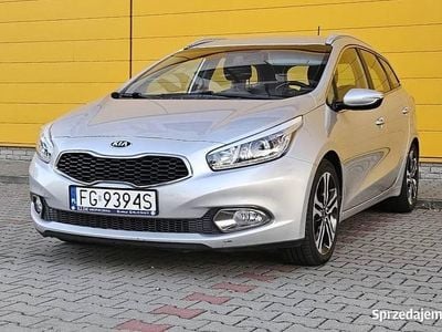Srebrny Używany 2014 Kia Ceed Hatchback | 24 900 zł (Uczciwa cena)
