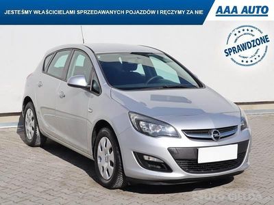 Używany Opel Astra 2014 Srebrny