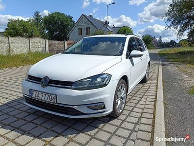 Biały Używany 2017 VW Golf VII Kombi | 43 900 zł (Uczciwa cena)