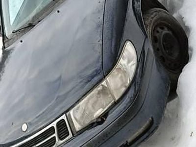 Używany Saab 9-3 1999 Granatowy Hatchback