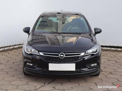 Czarny Używany 2018 Opel Astra Kombi | 46 999 zł (Dość drogi)