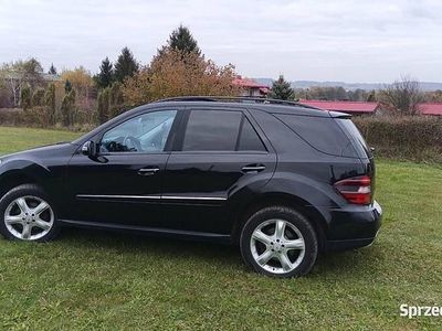 Używany Mercedes ML280 2006 Czarny SUV