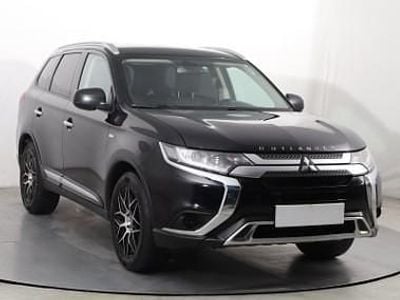 Używany Mitsubishi Outlander 150 KM (110 kW) 2019 Czarny SUV