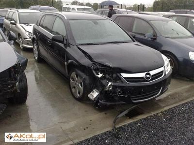 Używany Opel Signum 120 KM (88 kW) 2007 Czarny (metalik) Hatchback