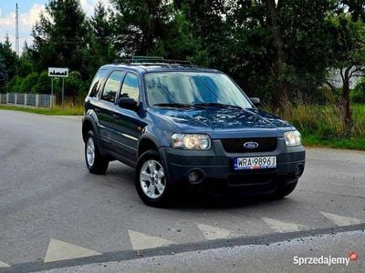 Niebieski Używany 2004 Ford Maverick SUV | 22 000 zł