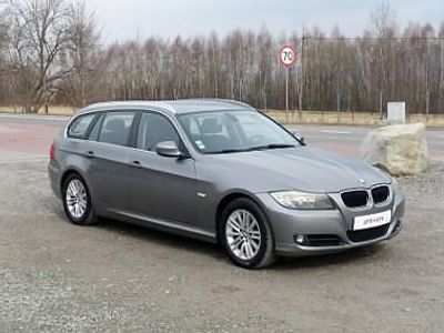 Szary Używany 2010 BMW 316 Kombi | 14 900 zł