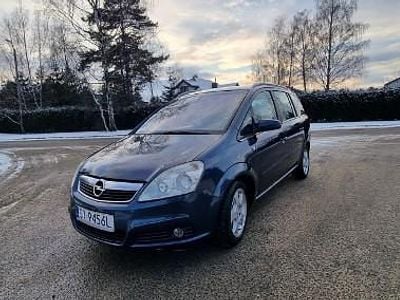 Używany Opel Zafira Cosmo 120 KM (88 kW) 2006 Czarny Minivan