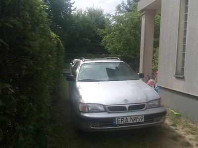 używany Toyota Carina E Sprzedamkombi 1.6 B +Lpg 96r