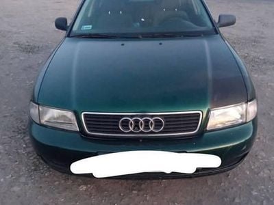 Zielony Używany 1995 Audi A4 Sedan/Limuzyna | 1100 zł