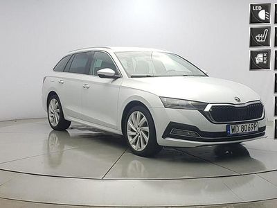 Używany Skoda Octavia Style 200 KM (147 kW) 2021 Biały Kombi