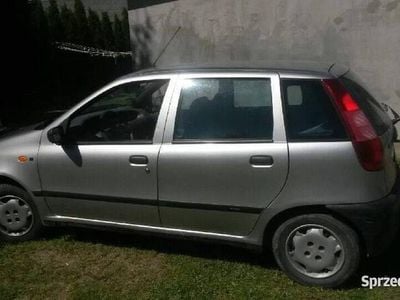 Biały Używany 1999 Fiat Punto Hatchback | 1850 zł